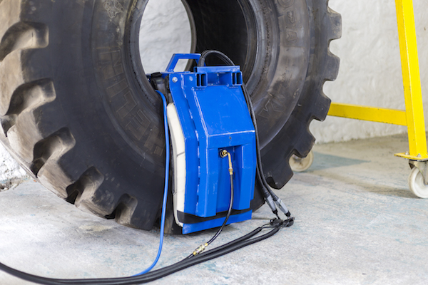 EXPERT TIPS #4 OTR SIDEWALL REPAIRS